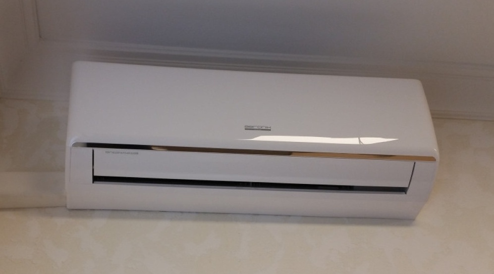 AERONIK LEGEND DC INVERTER